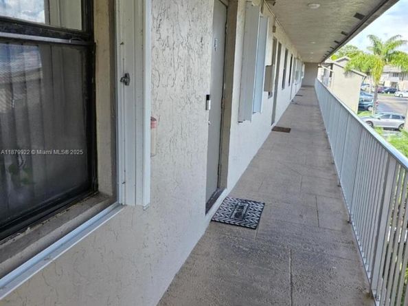 7670 SW 152nd Ave 1201, Miami FL 33193