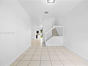 21416 NW 13th Pl, Miami Gardens FL 33169
