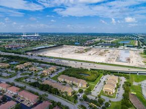 21416 NW 13th Pl, Miami Gardens FL 33169
