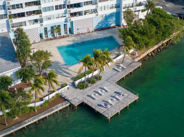 3 Island Ave 10D, Miami Beach FL 33139