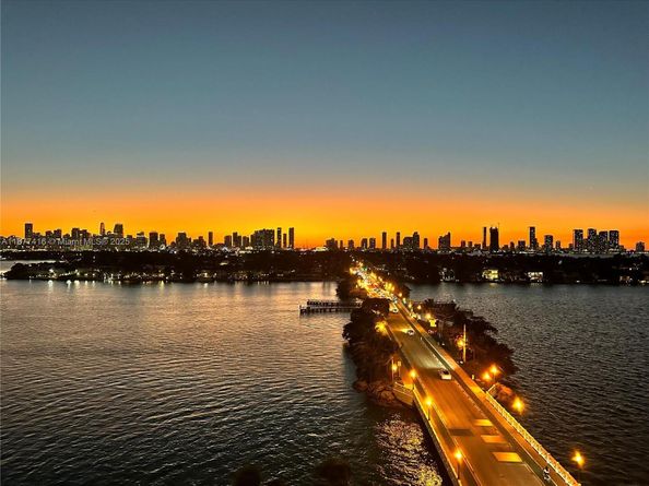 3 Island Ave 10D, Miami Beach FL 33139