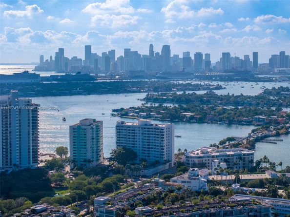 3 Island Ave 10D, Miami Beach FL 33139