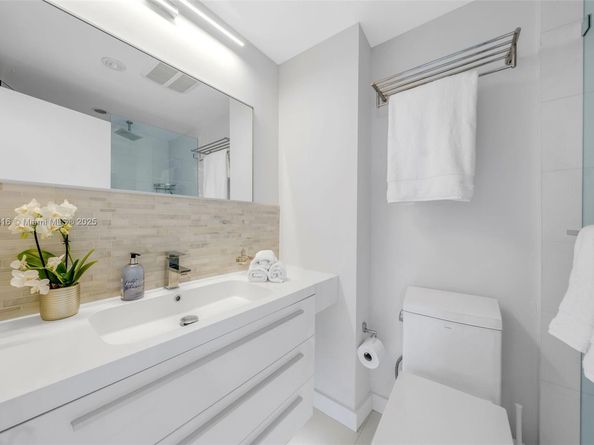3 Island Ave 10D, Miami Beach FL 33139