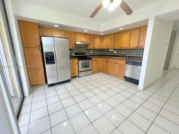 8420 SW 133rd Ave Rd 2192, Miami FL 33183