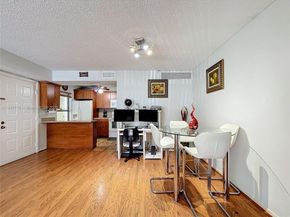 11533 NW 10th St 11533, Pembroke Pines FL 33026