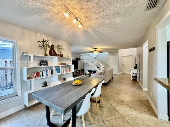 4850 Grapevine Way, Davie FL 33331