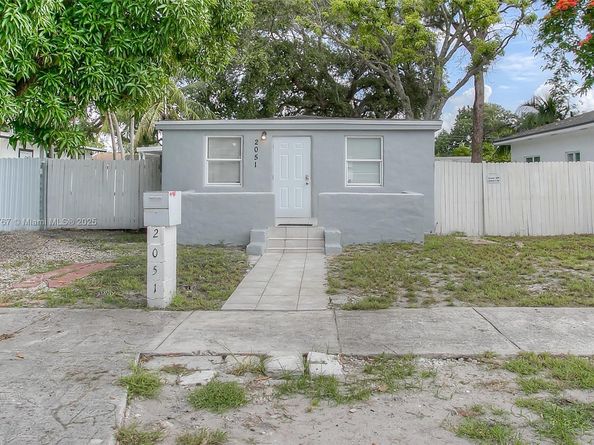 2051 NW 152nd Ter, Miami Gardens FL 33054
