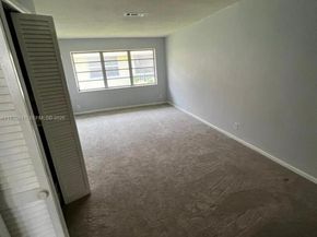 2701 NE 1st St 203, Pompano Beach FL 33062