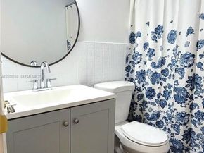 2200 Park Ln 302, Hollywood FL 33021
