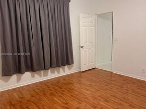 9040 NW 54th St, Sunrise FL 33351