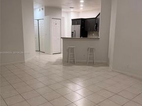 9040 NW 54th St, Sunrise FL 33351