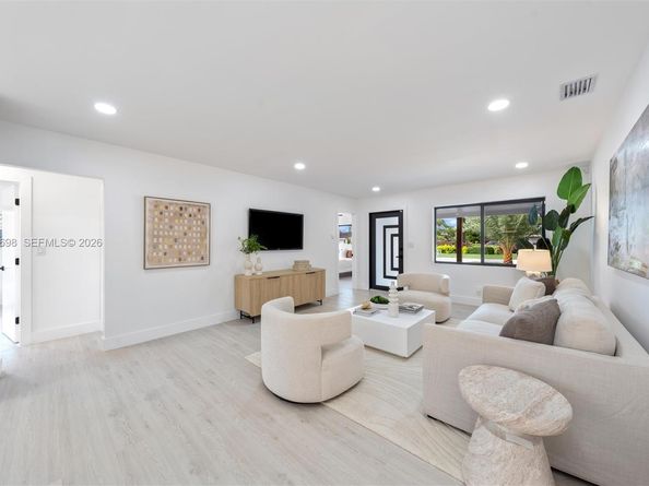 1305 N 31st Rd, Hollywood FL 33021