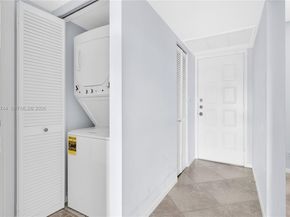 3050 NW 42nd Ave C406, Coconut Creek FL 33066