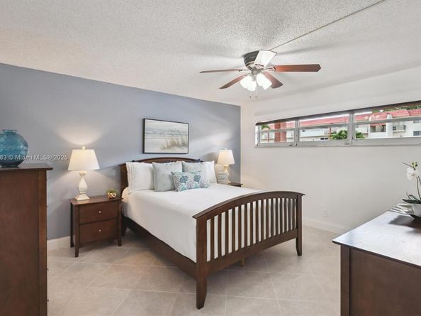 361 S Hollybrook Dr 107, Pembroke Pines FL 33025