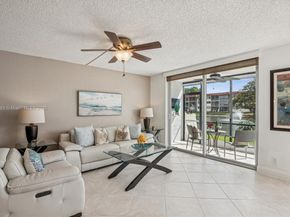 361 S Hollybrook Dr 107, Pembroke Pines FL 33025