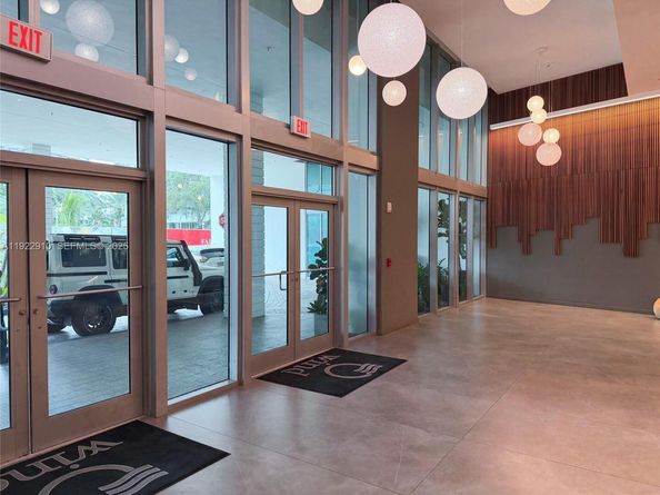 350 S Miami Ave 1803, Miami FL 33130