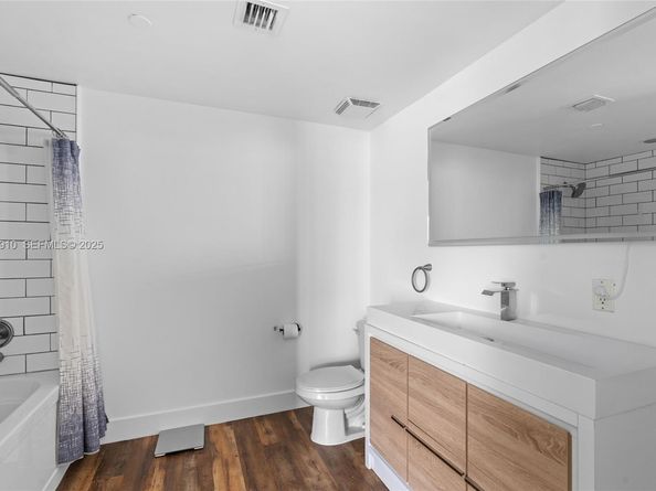 350 S Miami Ave 1803, Miami FL 33130