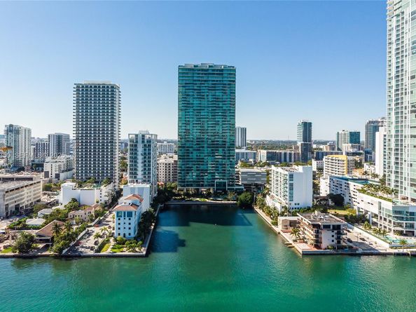 460 NE 28th St 3601, Miami FL 33137