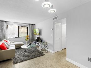 1530 SW 2nd St 106, Miami FL 33135