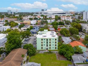 1530 SW 2nd St 106, Miami FL 33135