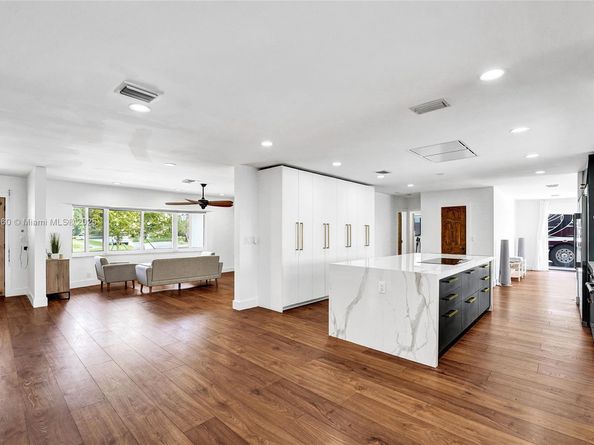 3350 N 40th St, Hollywood FL 33021