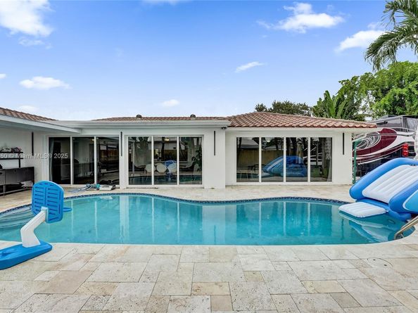 3350 N 40th St, Hollywood FL 33021