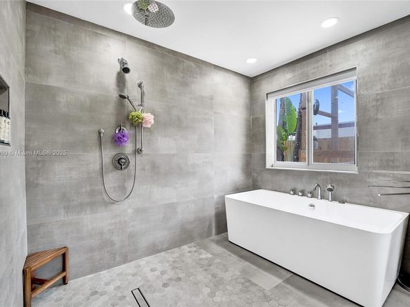 3350 N 40th St, Hollywood FL 33021