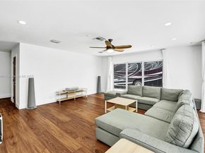 3350 N 40th St, Hollywood FL 33021