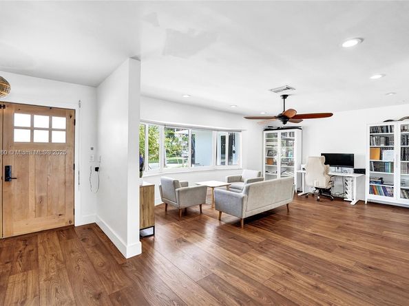 3350 N 40th St, Hollywood FL 33021