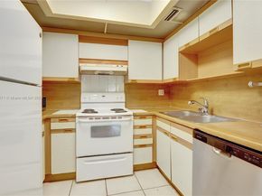 8860 SW 123rd Ct K207, Miami FL 33186