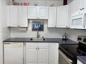 4310 NW 12th Ct 106, Lauderhill FL 33313