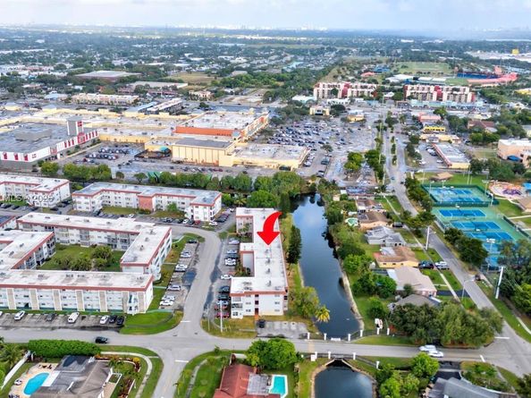 4310 NW 12th Ct 106, Lauderhill FL 33313