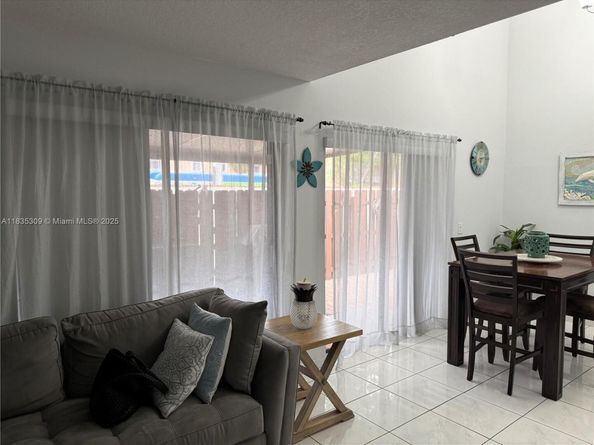 17048 NW 66th Ct, Miami Lakes FL 33015