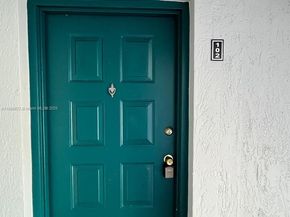 7090 NW 179th St 102, Hialeah FL 33015