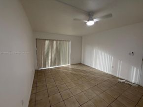 7090 NW 179th St 102, Hialeah FL 33015