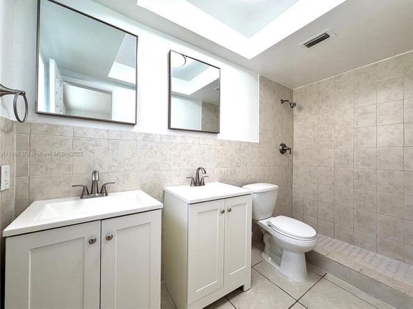 1885 NE 121st St 3, North Miami FL 33181