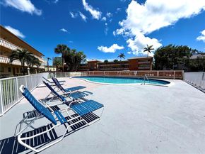 1885 NE 121st St 3, North Miami FL 33181