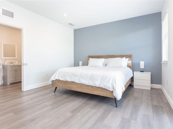 1968 NW 25th Ave, Miami FL 33125