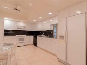 600 Three Islands Blvd 1722, Hallandale Beach FL 33009