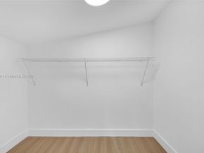 3620 NW 210th Ter, Miami Gardens FL 33056