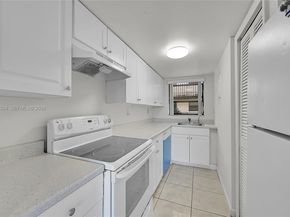 650 NE 149th St 406A, Miami FL 33161