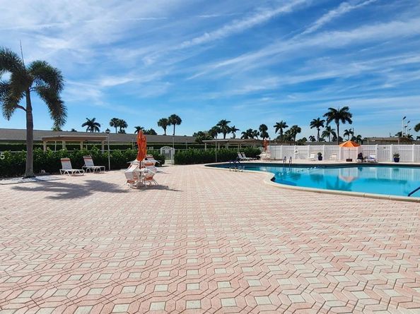 2688 Dudley Drive East J, West Palm Beach FL 33415