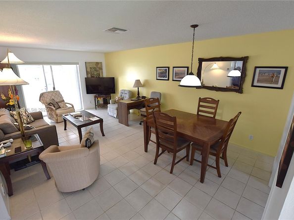 2688 Dudley Drive East J, West Palm Beach FL 33415