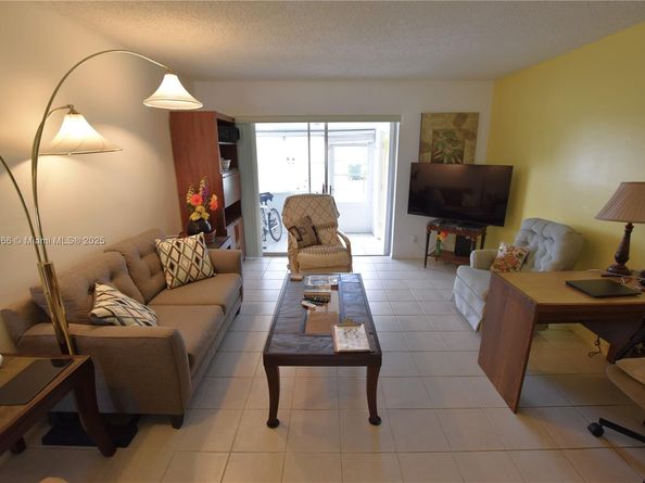 2688 Dudley Drive East J, West Palm Beach FL 33415