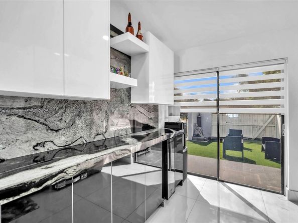 5515 Biscayne Dr, Green Acres FL 33463