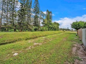 5515 Biscayne Dr, Green Acres FL 33463