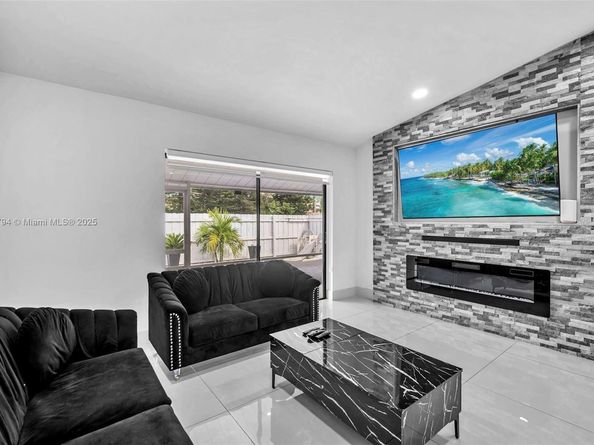 5515 Biscayne Dr, Green Acres FL 33463