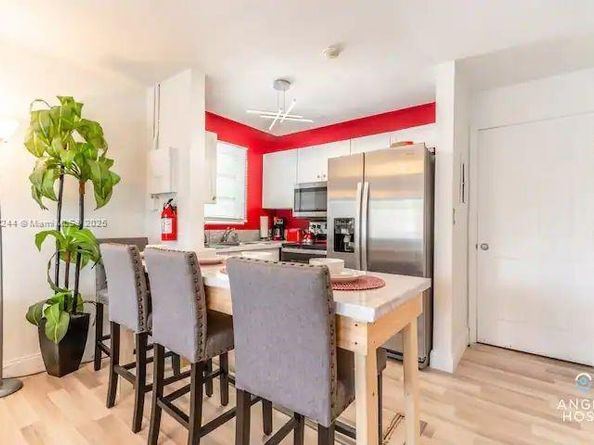 43 NW 41st St, Miami FL 33127