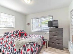43 NW 41st St, Miami FL 33127