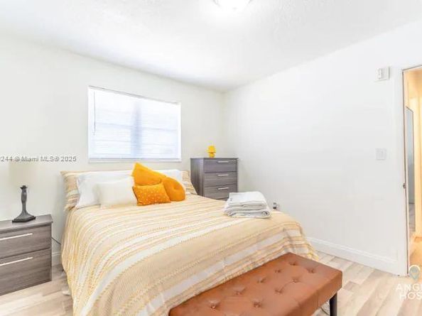 43 NW 41st St, Miami FL 33127